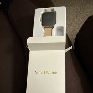 Stylish Gold Smartwatch